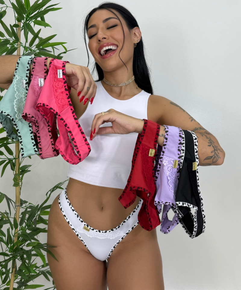 Kit com 3 Calcinhas Fio Dental – Microfibra Macia, Renda Delicada e Viés de Coração, Ideal para o Dia a Dia