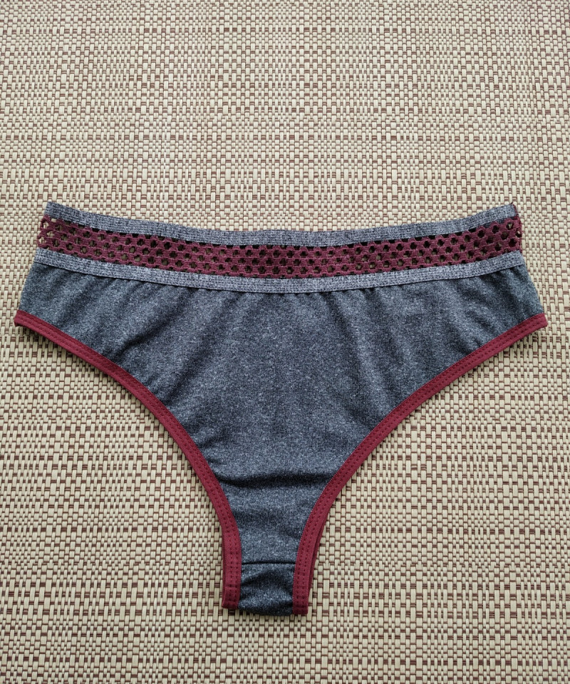 Calcinha Lais rubro costas