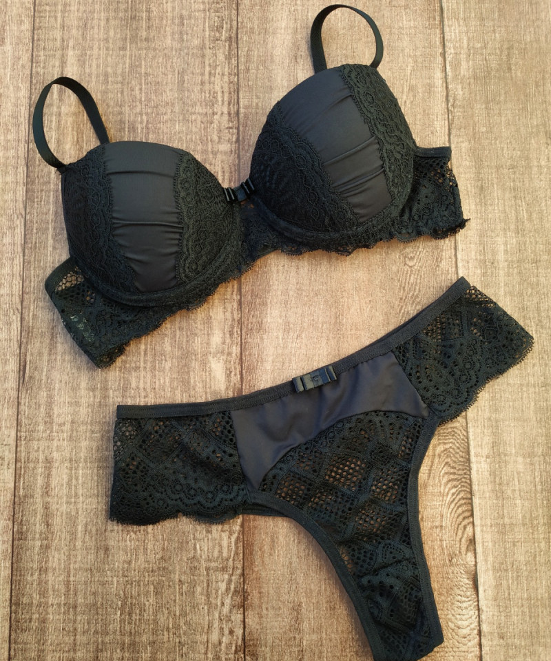 Conjunto Brenda 17 Conjunto Brenda preto