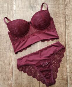 Conjunto Eduarda rubro