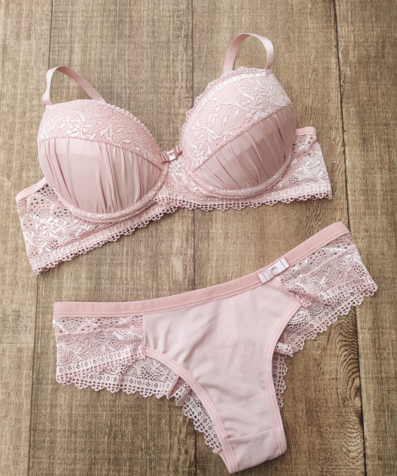 Conjunto Maysa romance