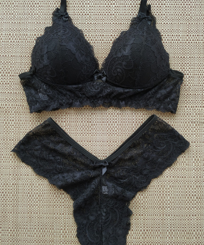 Conjunto Renda Luisa preto