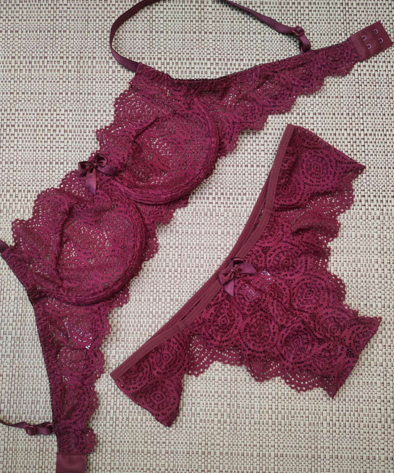 Conjunto Thayene 12 Conjunto Thayene rubro aberto