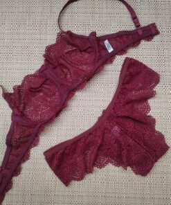 Conjunto Thayene rubro costas