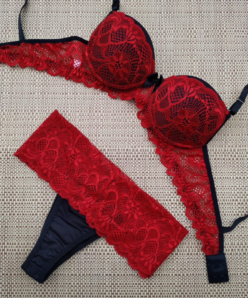 Conjunto Vanessa rubi aberto