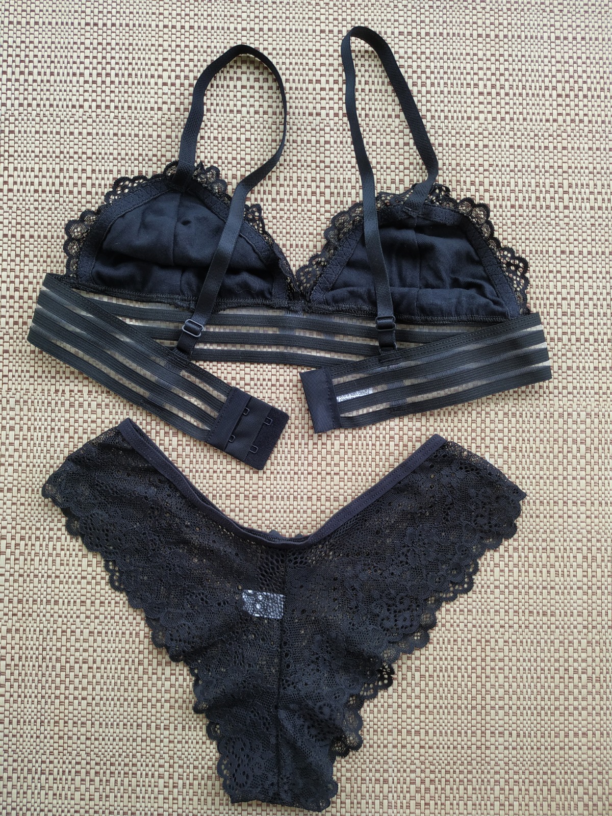 Conjunto sem bojo Anitta 7 Conjunto sem bojo Anitta lingerie de renda scaled scaled