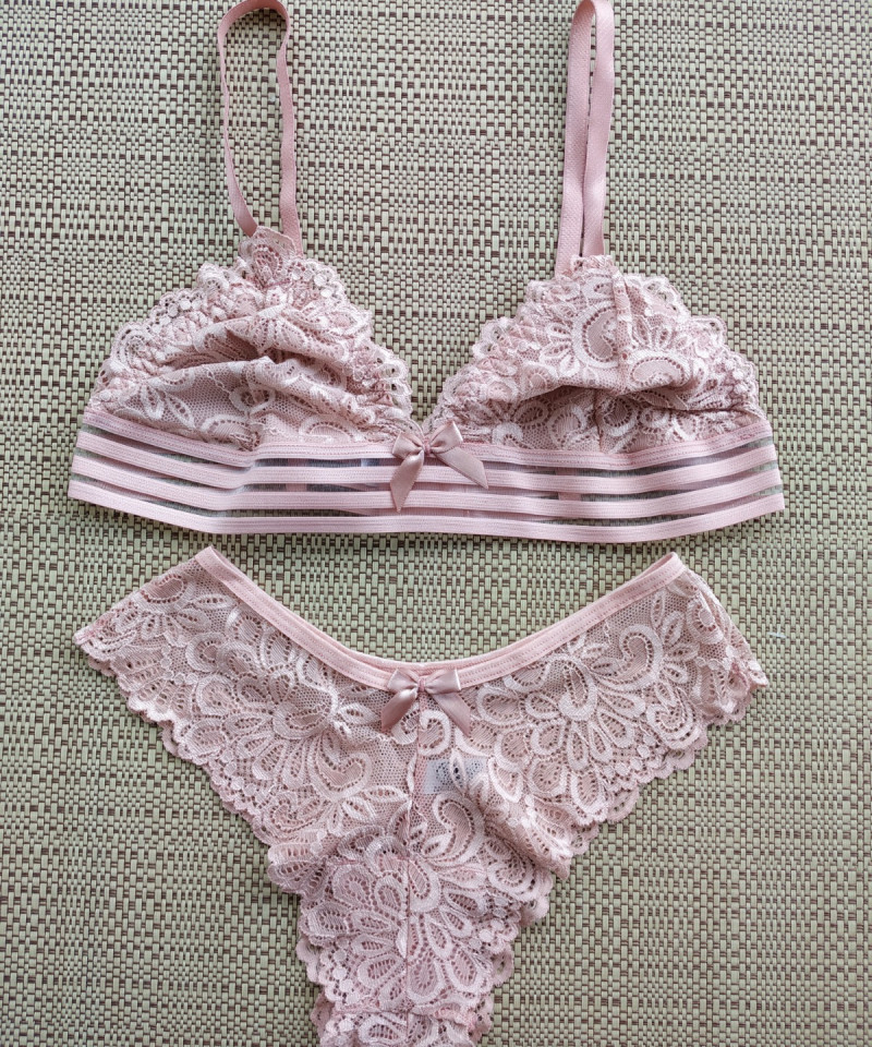 Conjunto sem bojo Anitta 14 Conjunto sem bojo Anitta calcinha barata scaled scaled