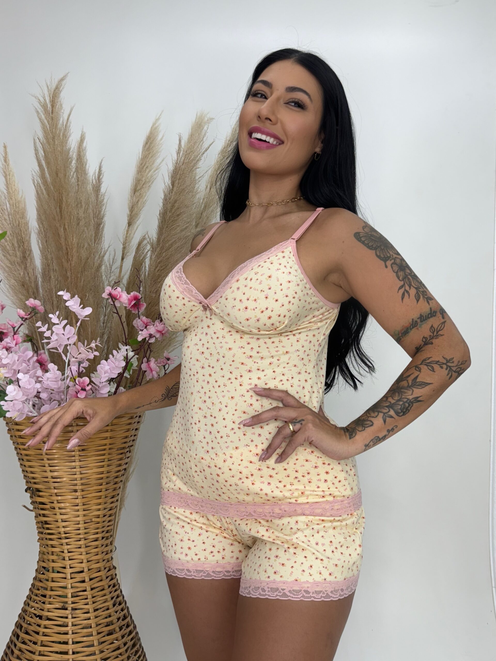 Short Doll Manu - Baunilha Floral, G
