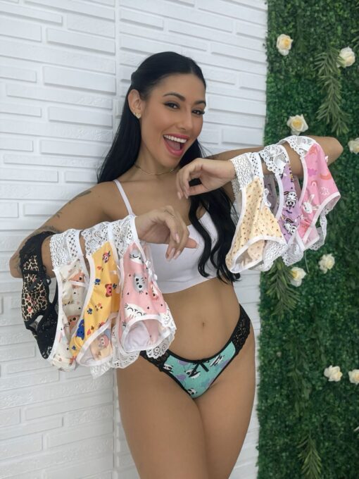 KIT 10 Calcinhas Estampadas de Suede com Renda e Laço