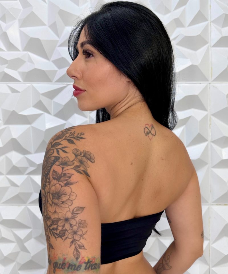 Sutia Top Faixa preto costas scaled